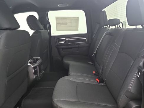 New 2026 RAM 2500 Big Horn AWD/4WD image 21