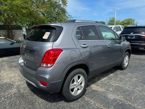 Used 2020 Chevrolet Trax LT w/ LT Convenience Package AWD/4WD image 3