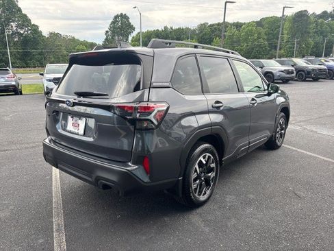 Certified 2025 Subaru Forester Premium w/ Convenience Package #1 AWD/4WD image 3
