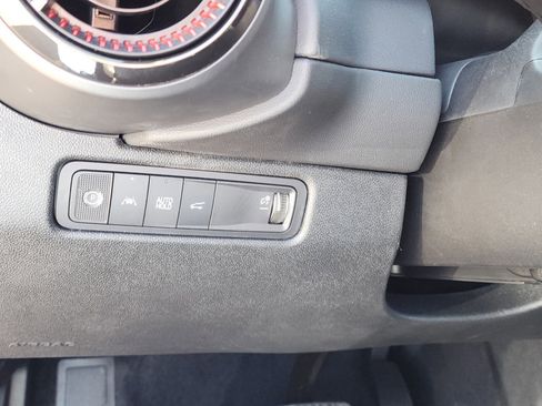 New 2025 Chevrolet Equinox EV RS image 13