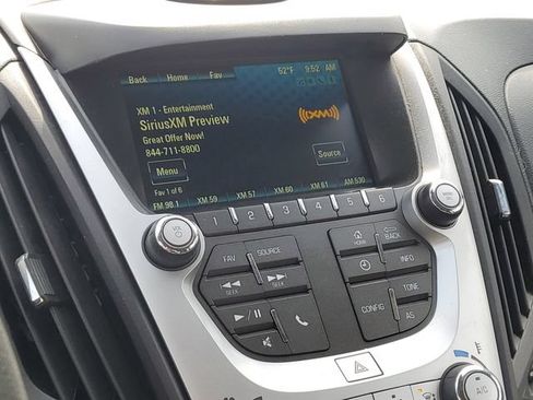 Used 2017 Chevrolet Equinox LS FWD image 22