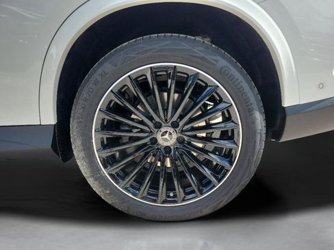 Used 2026 Mercedes-Benz GLC 300 image 34