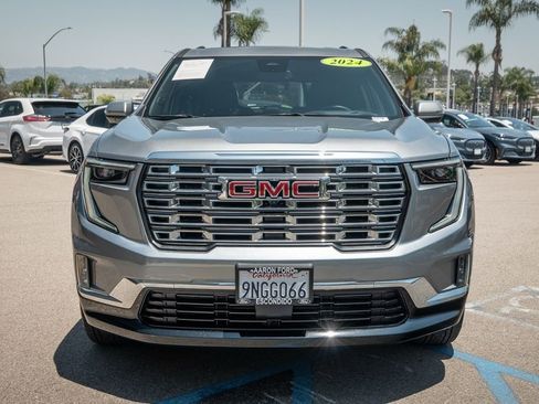 Used 2024 GMC Acadia Denali image 2
