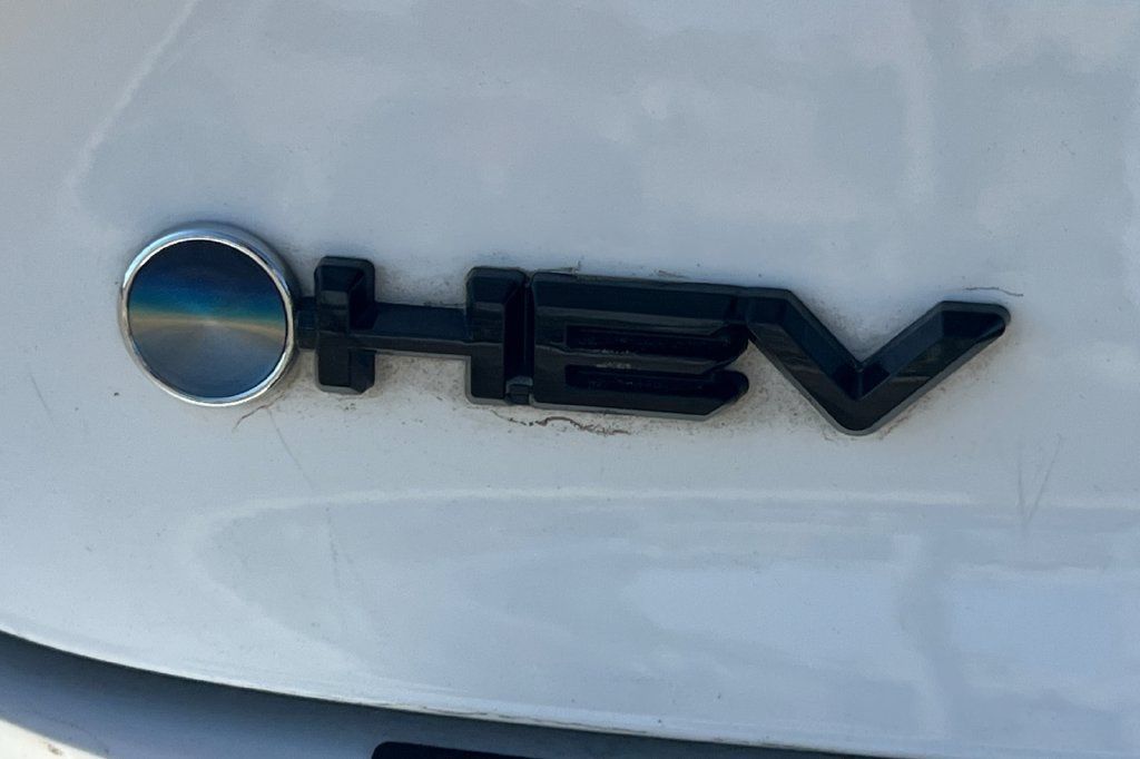 Certified 2025 Toyota Camry SE FWD image 29