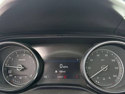 Used 2022 Buick Encore GX Preferred w/ Sport Touring Package FWD image 17