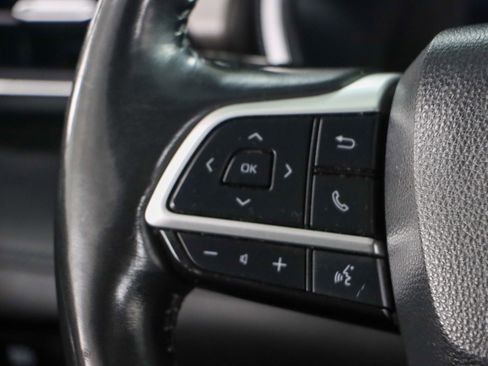 Used 2023 Toyota Highlander Limited image 13