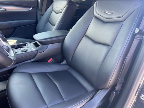 Used 2021 Cadillac XT5 Luxury AWD/4WD image 12