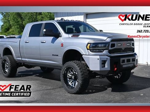 Used 2022 RAM 2500 Limited AWD/4WD image 1