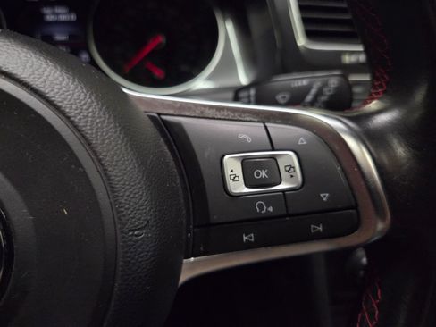 Used 2016 Volkswagen GTI Autobahn w/ Lighting Package (SEL) FWD image 19