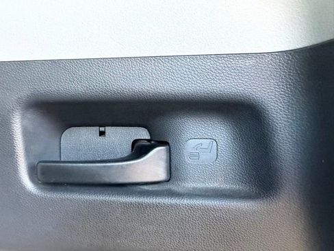 Used 2019 Honda CR-V EX image 42