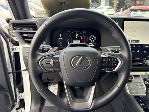 Used 2024 Lexus GX 550 image 14