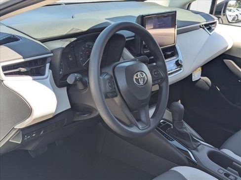 New 2025 Toyota Corolla LE FWD image 3
