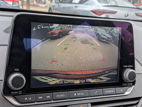 Used 2025 Nissan Altima 2.5 SV image 22