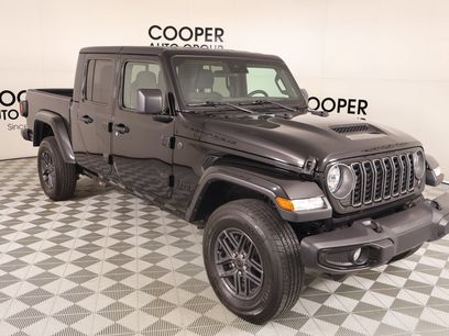 Used 2025 Jeep Gladiator Sport