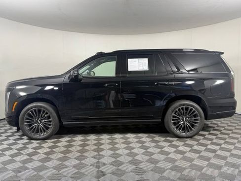 Used 2025 Cadillac Escalade Sport Platinum w/ LPO, Floor Liner Package AWD/4WD image 3