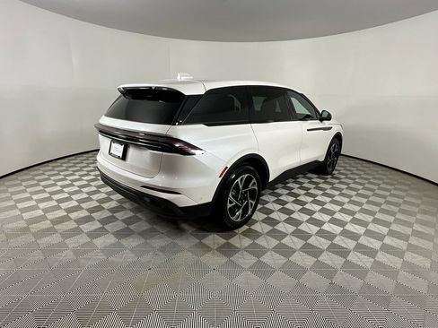 Certified 2024 Lincoln Nautilus Premier w/ Jet Appearance Package image 4