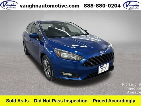 Used 2018 Ford Focus SE w/ SE Appearance Package FWD image 1