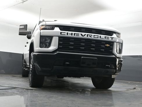 Used 2022 Chevrolet Silverado 2500 Custom w/ Custom Convenience Package image 33