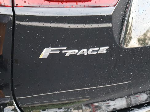 Used 2023 Jaguar F-PACE S AWD/4WD image 28