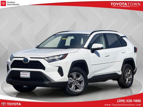 Certified 2024 Toyota RAV4 LE AWD/4WD image 1