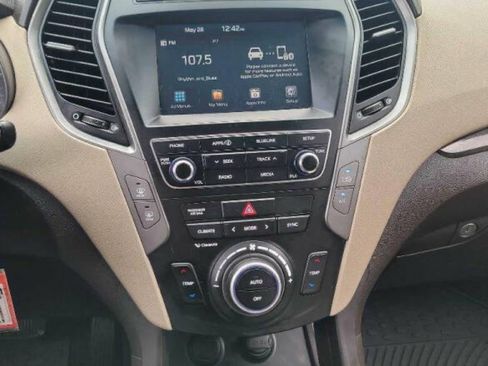 Used 2017 Hyundai Santa Fe Sport FWD image 13