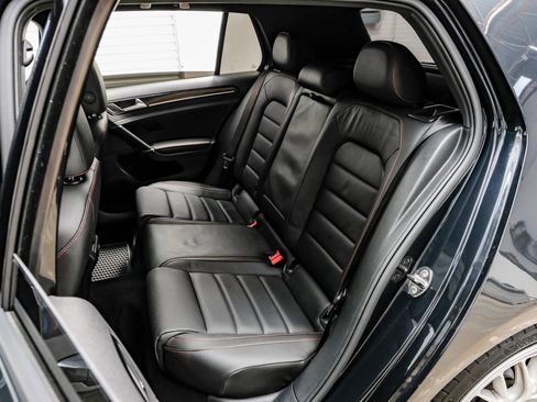 Used 2017 Volkswagen GTI SE image 39