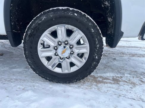 Used 2024 Chevrolet Silverado 2500 High Country w/ Technology Package image 38
