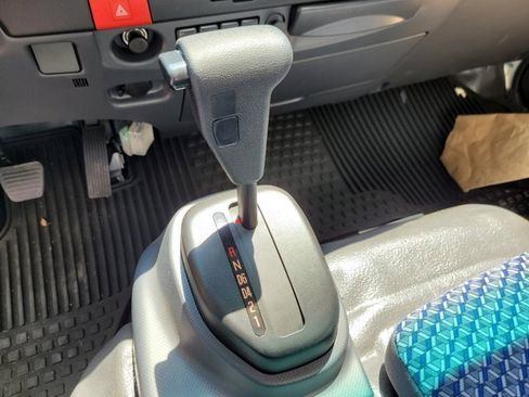 New 2024 Chevrolet Low Cab Forward image 17