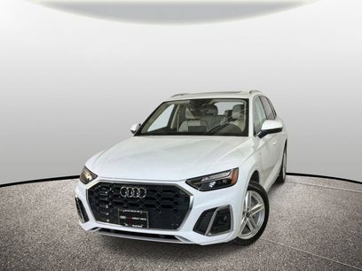 Used 2023 Audi Q5 e Premium w/ Convenience Package