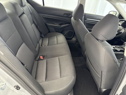 Used 2023 Nissan Altima 2.5 SV image 15