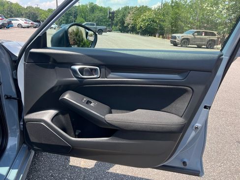 Used 2023 Honda Civic Sport image 32