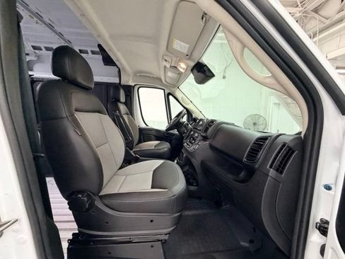 Used 2026 RAM ProMaster 2500 w/ Convenience Group FWD image 20