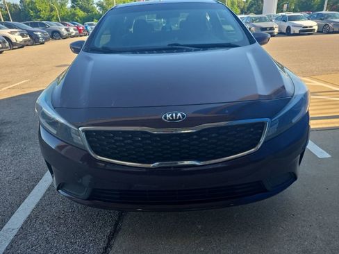 Used 2017 Kia Forte LX FWD image 9