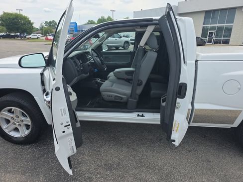 Used 2011 Dodge Dakota Big Horn RWD image 11