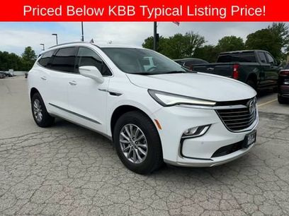 Used 2024 Buick Enclave Essence w/ Technology Package