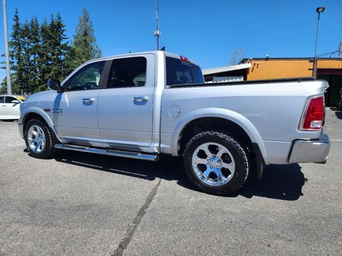 Used 2016 RAM 1500 Laramie w/ Convenience Group AWD/4WD image 8