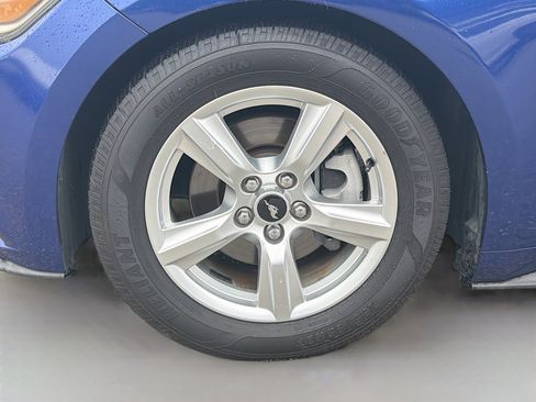 Used 2015 Ford Mustang Coupe image 35