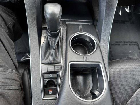 Used 2019 Toyota Avalon XSE FWD image 31