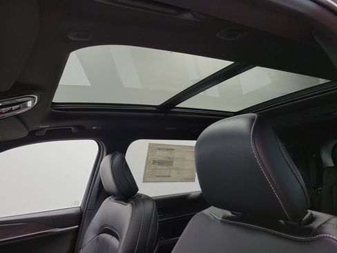 New 2025 Jeep Grand Cherokee L Limited w/ Black Appearance Package image 15