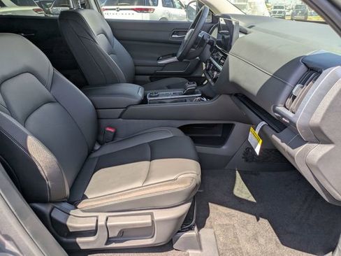 New 2026 Nissan Pathfinder SL AWD/4WD image 29