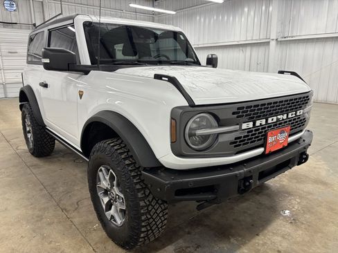 Used 2022 Ford Bronco Badlands image 1