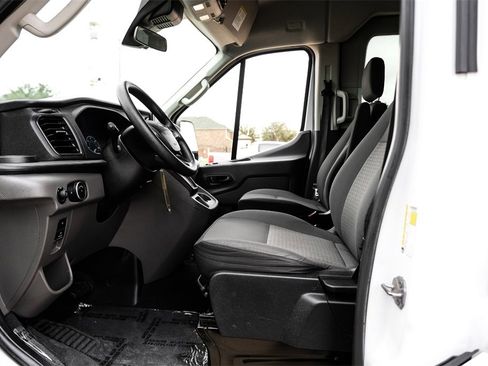 Used 2021 Ford Transit 350 XLT image 3