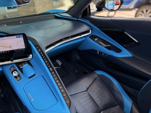 Used 2021 Chevrolet Corvette Stingray Premium Conv w/ Z51 Performance Package RWD image 48