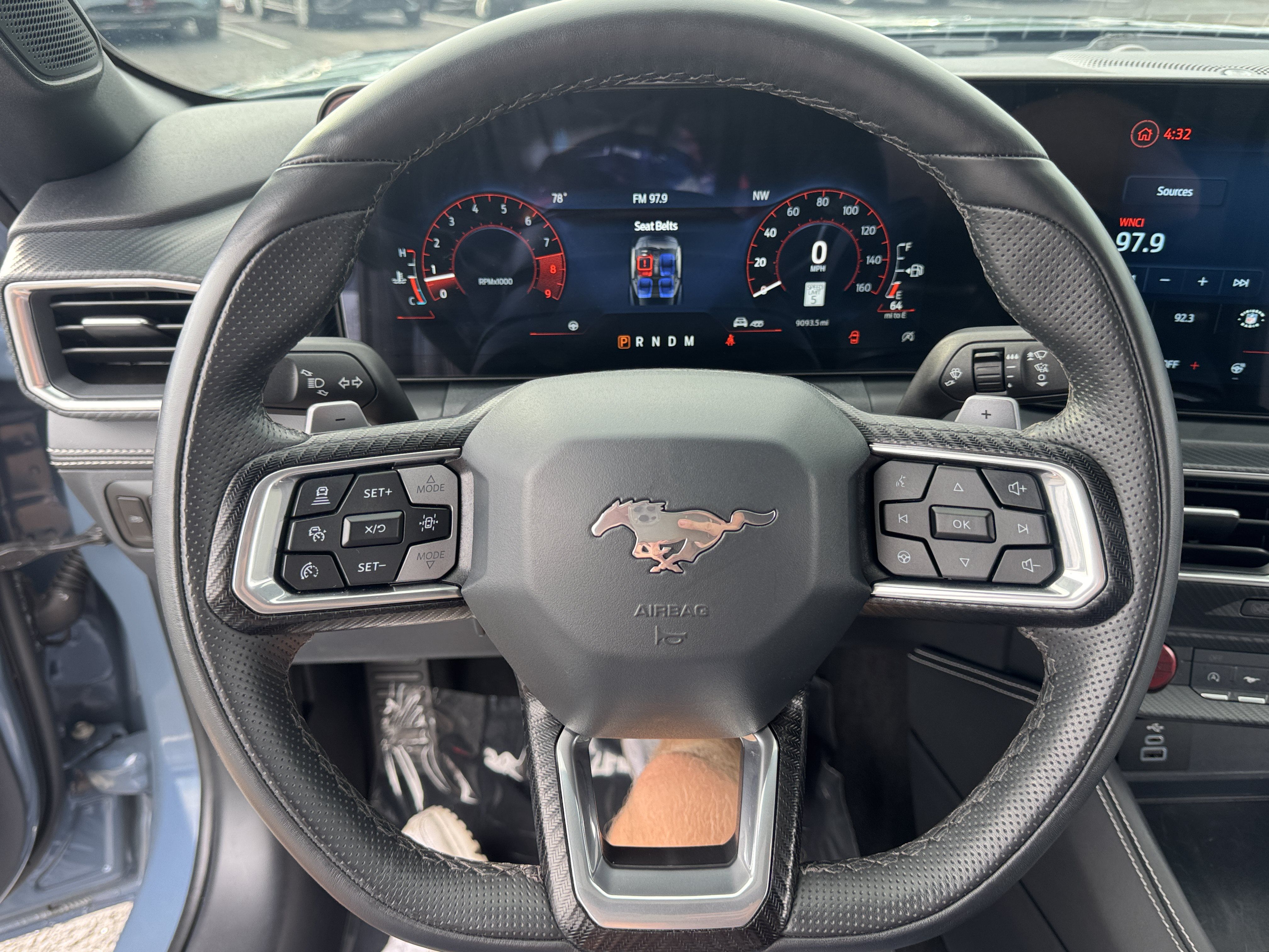 Used 2025 Ford Mustang GT Premium RWD image 17