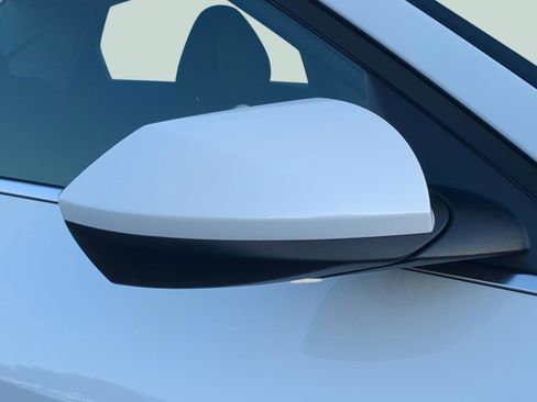 New 2025 Hyundai Elantra SEL FWD image 31