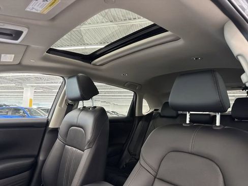 New 2027 Honda HR-V EX-L image 18