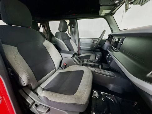 Used 2023 Ford Bronco 4-Door AWD/4WD image 14