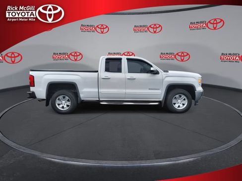 Used 2015 GMC Sierra 1500 SLE w/ SLE Value Package AWD/4WD image 9