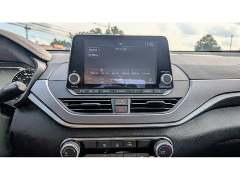 Used 2023 Nissan Altima 2.5 SR image 22