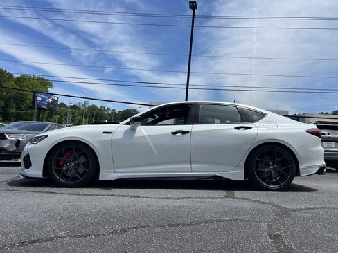 Used 2023 Acura TLX Type S AWD/4WD image 2